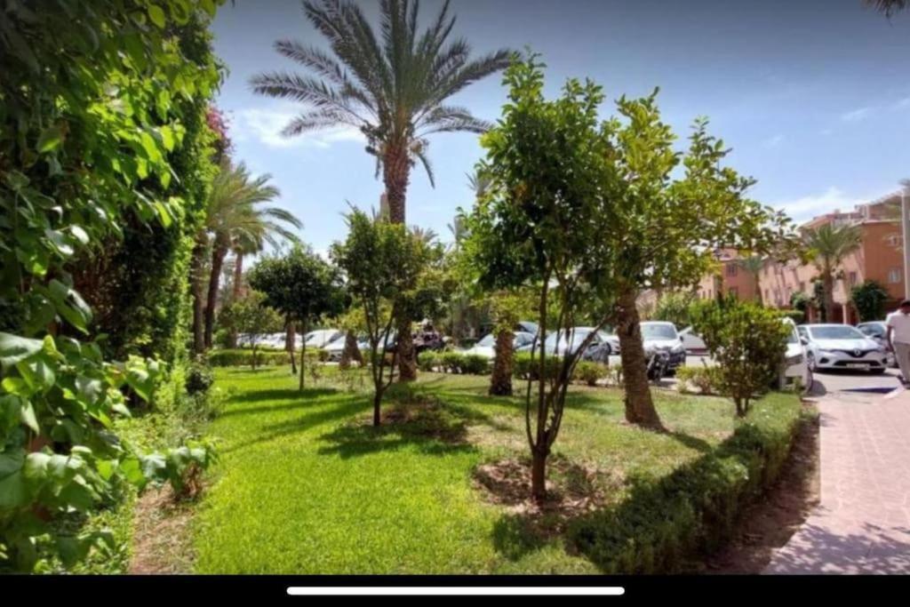 Riad Nolya Luxury Marrakech - Totalement Renove - Capacite Jusqu A 10 Lits Spacieux Marraquexe Exterior foto
